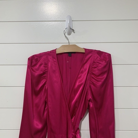 Chelsea Walker Size 2 North Wrap Dress Hot Pink V Neck Puff Sleeves Tie Waist - Picture 3 of 9